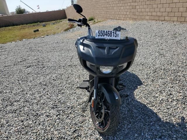 2021 Indian Motorcycle Co. Challenger Dark Horse