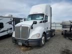 2016 Kenworth T680 Semi Truck