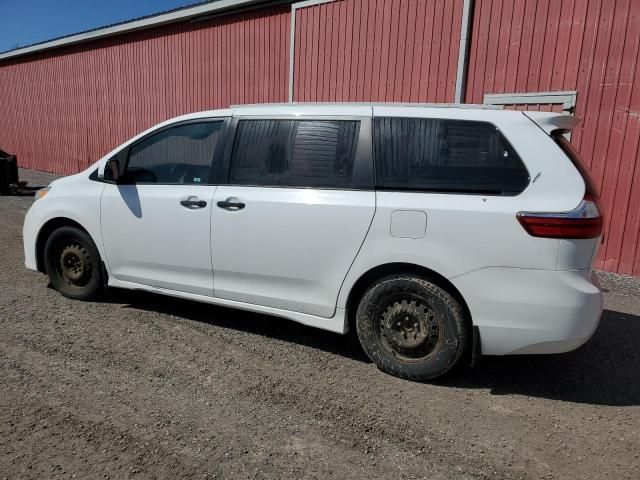 2018 Toyota Sienna L