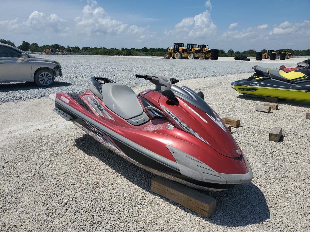 2011 Yamaha GX1800