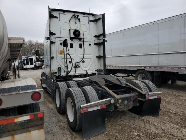2017 Freightliner Cascadia 125