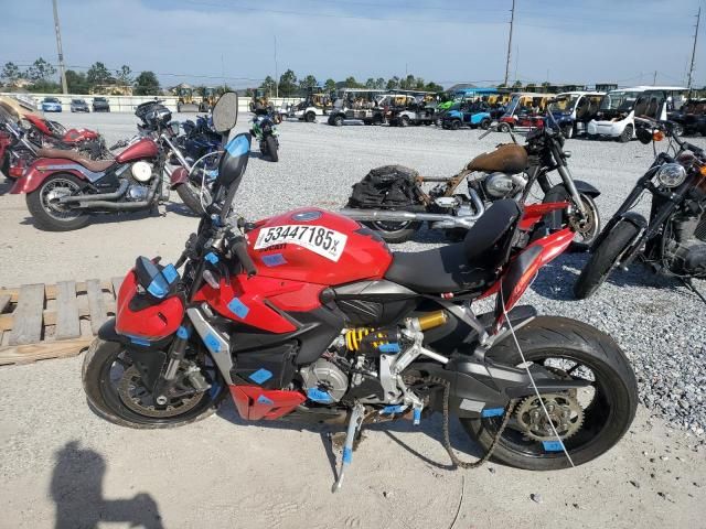 2024 Ducati Streetfighter V2