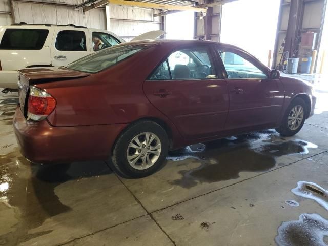 2005 Toyota Camry LE