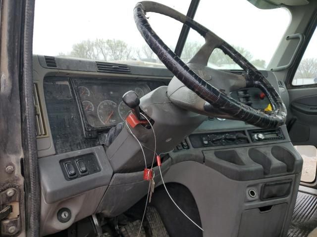 2007 Freightliner Conventional Columbia