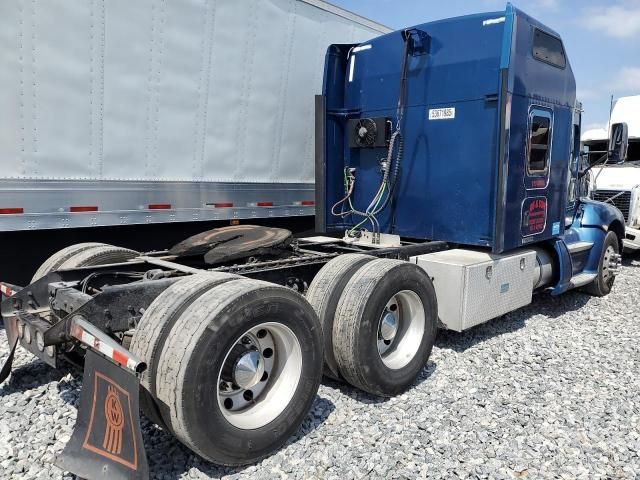 2013 Kenworth T600 Semi Truck