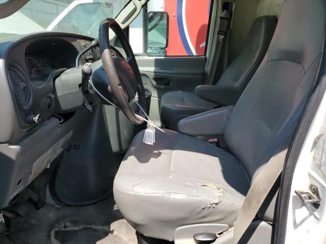 2006 Ford Econoline E450 Super Duty Cutaway Van