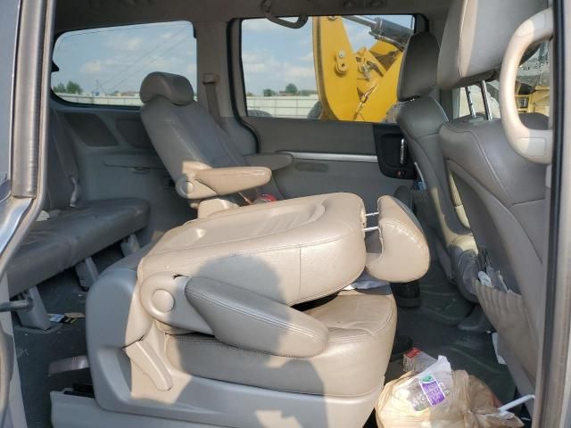 2008 Hyundai Entourage GLS