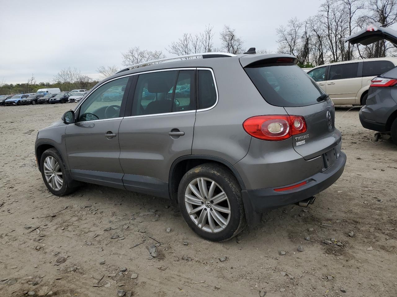 2011 Volkswagen Tiguan s