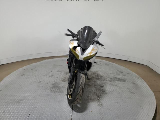 2025 Triumph Daytona 660