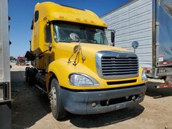 Salvage trucks for sale at Sikeston, MO auction: 2006 Freightliner Columbia Semi Truck