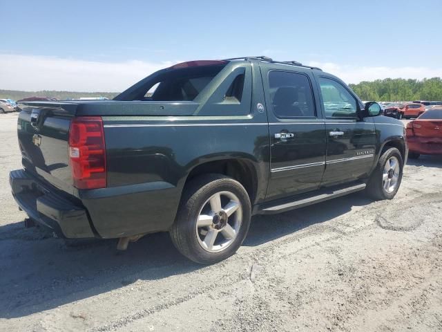 2013 Chevrolet Avalanche LTZ