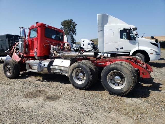 2018 Peterbilt 367 Semi Truck