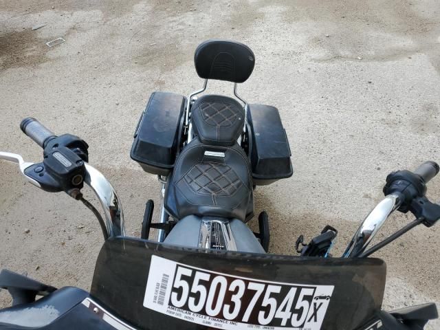2010 Harley-Davidson Flhx