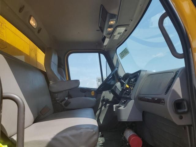 2020 Freightliner Business Class M2 BOX Truck
