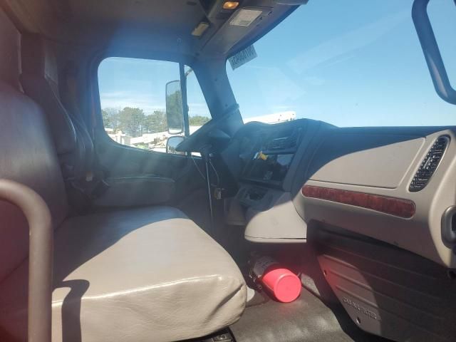 2019 Freightliner Business Class M2 BOX Truck
