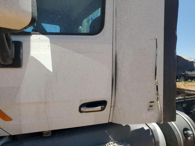 2015 Peterbilt 579