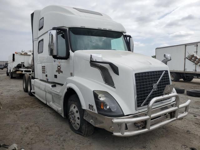 2016 Volvo VNL Semi Truck