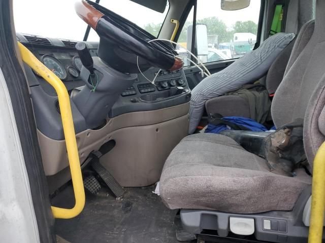 2017 Freightliner Cascadia 125 Semi Truck