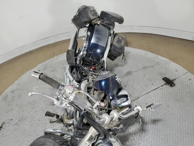 2004 Suzuki VL800