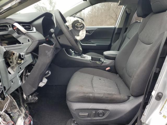 2025 Toyota Rav4 XLE