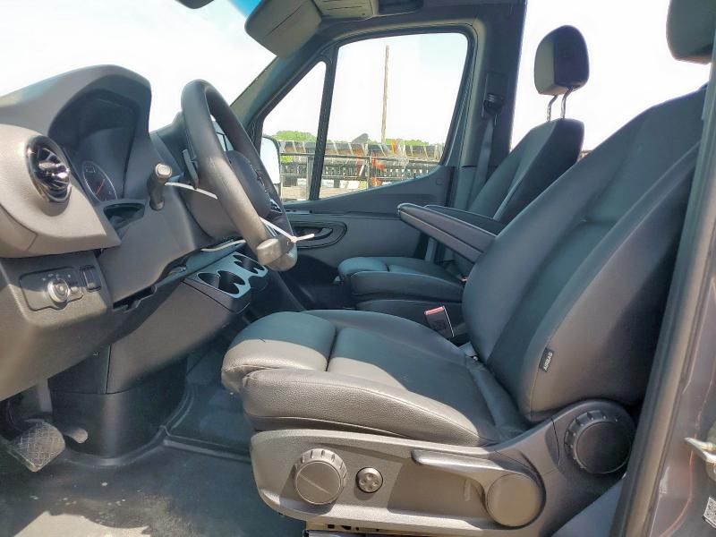 2024 Mercedes-Benz Sprinter 2500