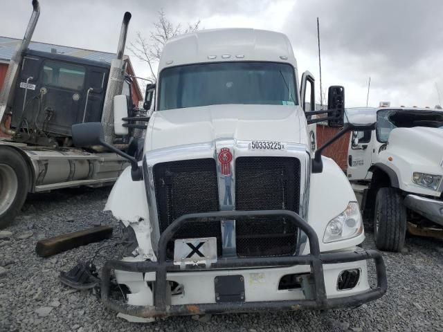 2021 Kenworth T680 Semi Truck
