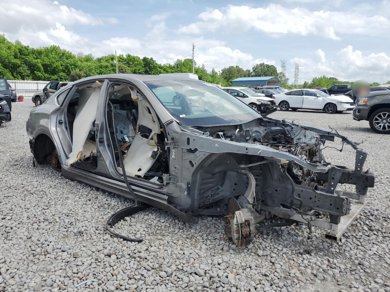 2011 Infinity M37