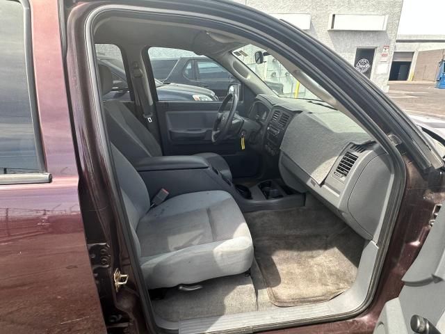 2005 Dodge Dakota Quattro