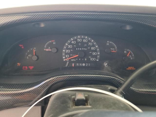 2003 Fleetwood 2003 Ford Econoline E450 Super Duty Cutaway Van