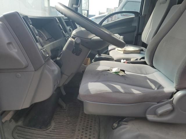 2017 Isuzu NRR