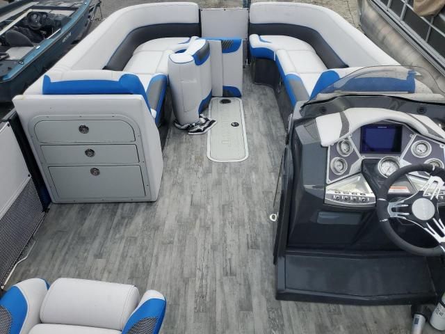 2022 Crest-Maurell Products Vessel