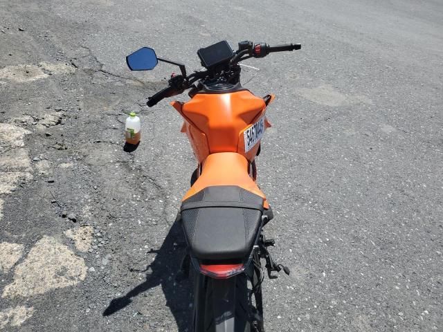 2024 KTM 390 Duke