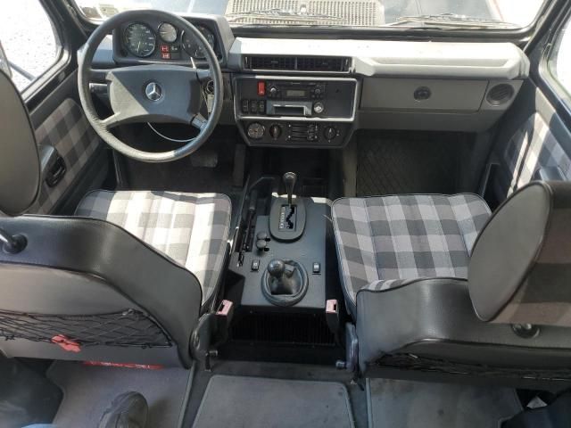 1988 Mercedes-Benz 1988 Mercedes Benz 200 Series