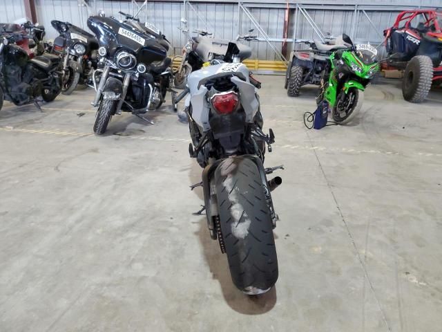 2024 Suzuki GSX-R1000