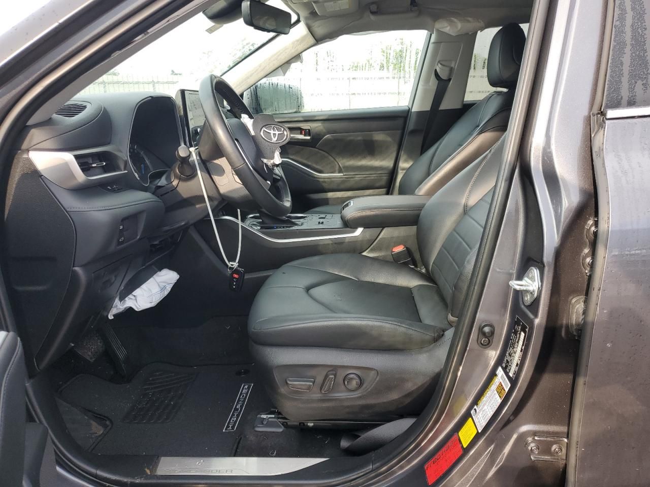 2023 Toyota Highlander Hybrid xle