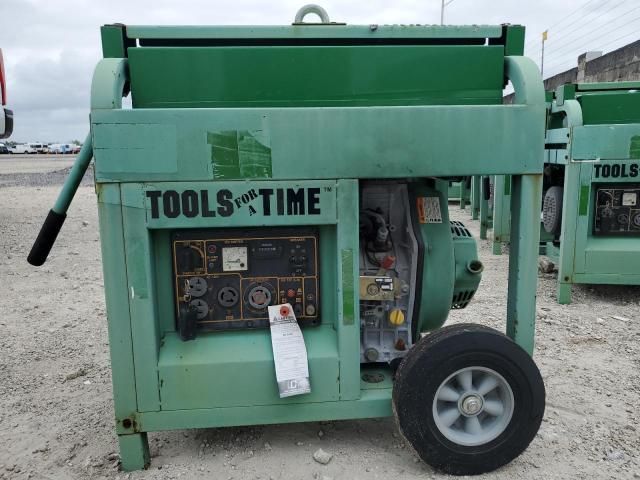 2010 Titan TG 7500D