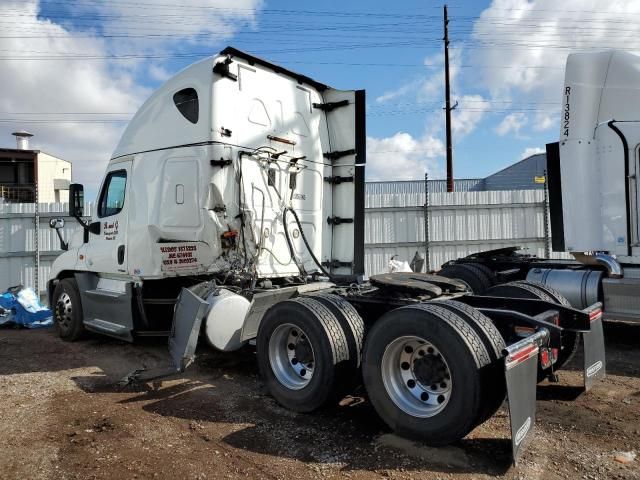 2016 Freightliner Cascadia 125 Semi Truck