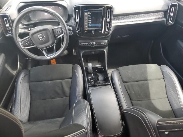 2021 Volvo XC40 T4 R-Design