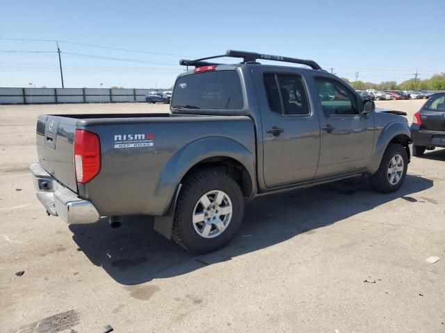 2005 Nissan Frontier Crew Cab LE