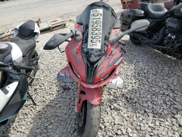 2024 BMW S 1000 RR