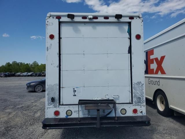 2003 Freightliner Chassis M Line WALK-IN Van