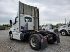 2014 Kenworth T680 Semi Truck