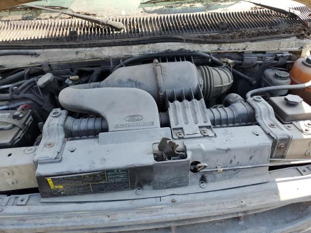 2002 Ford Econoline E350 Super Duty Cutaway Van