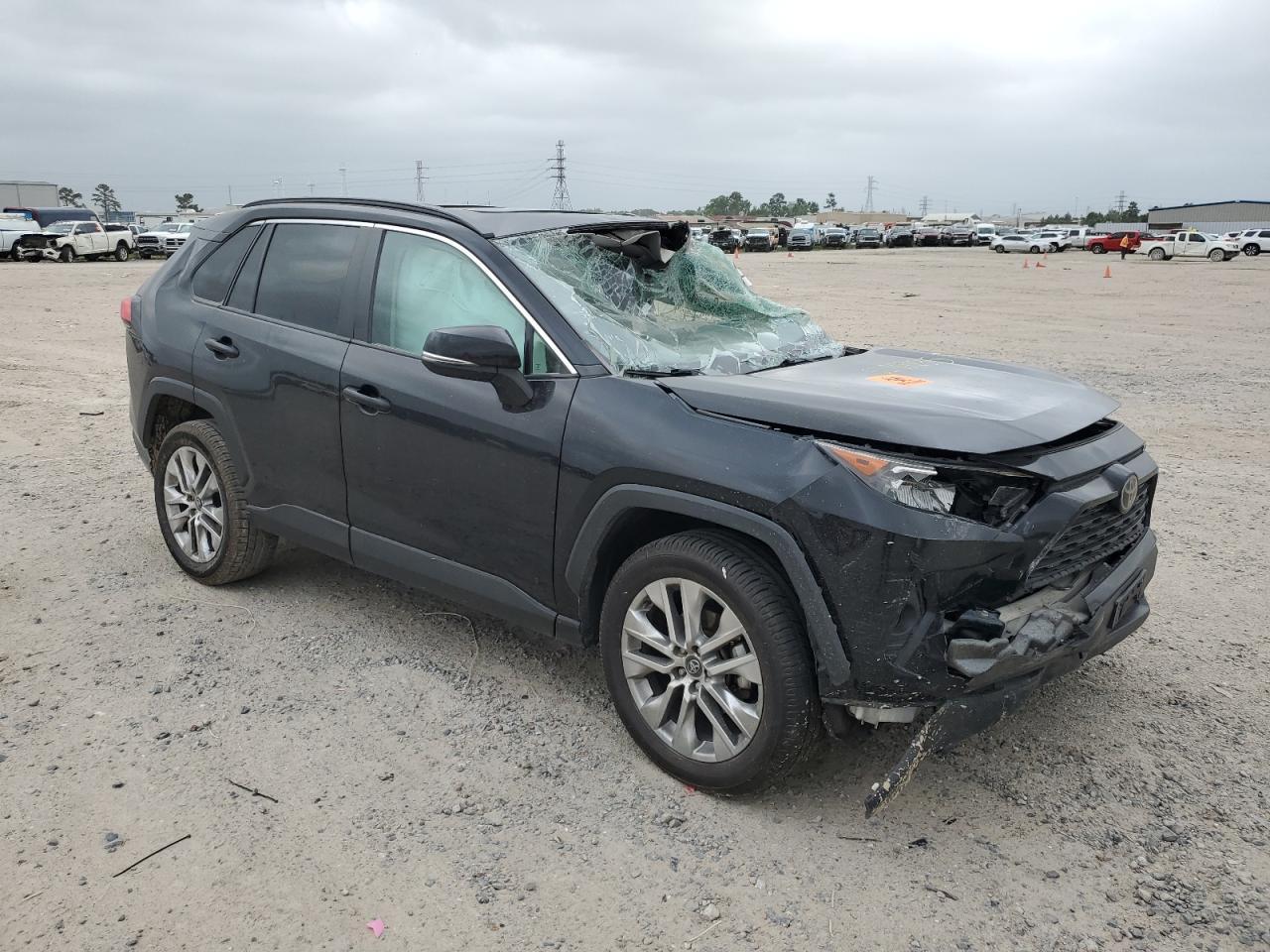 2020 Toyota Rav4 xle Premium