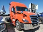 2023 Freightliner Cascadia 126 Semi Truck