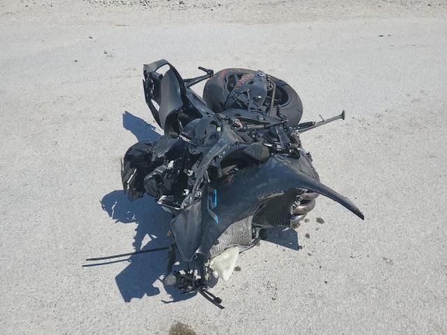 2023 Yamaha YZFR1