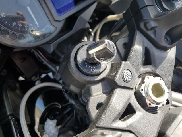 2021 Kawasaki ZX1002 D
