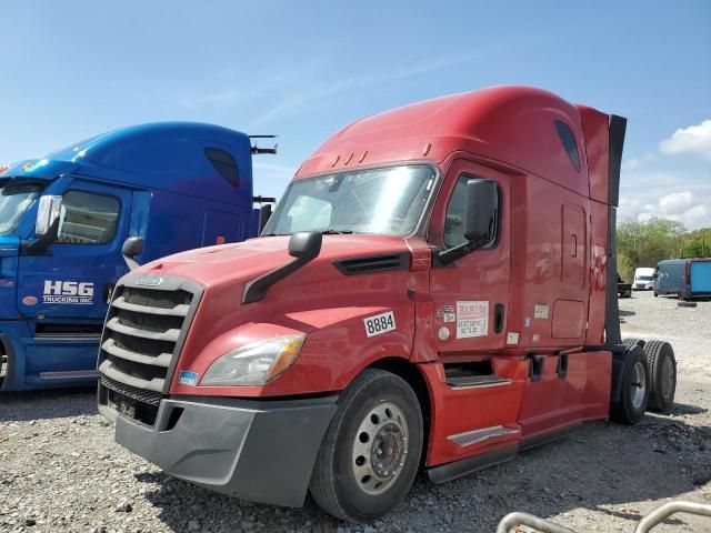 2019 Freightliner Cascadia 126 Semi Truck