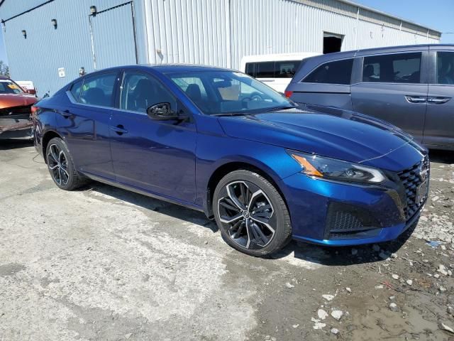 2023 Nissan Altima SR