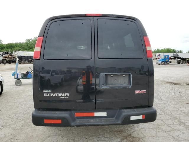 2010 GMC Savana G2500 LS